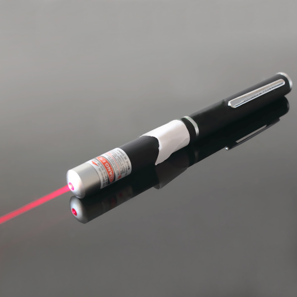 Onorevole fascio Bold puntatore laser rosso a punto singolo Shell